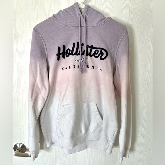 Hollister hoodie size LG (WOMENS) NOT TO BE CONFUSED WITH UNISEX LG. - Picture 2 of 5